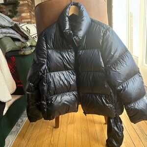 Uniqlo Ultra Light Puffer - Navy